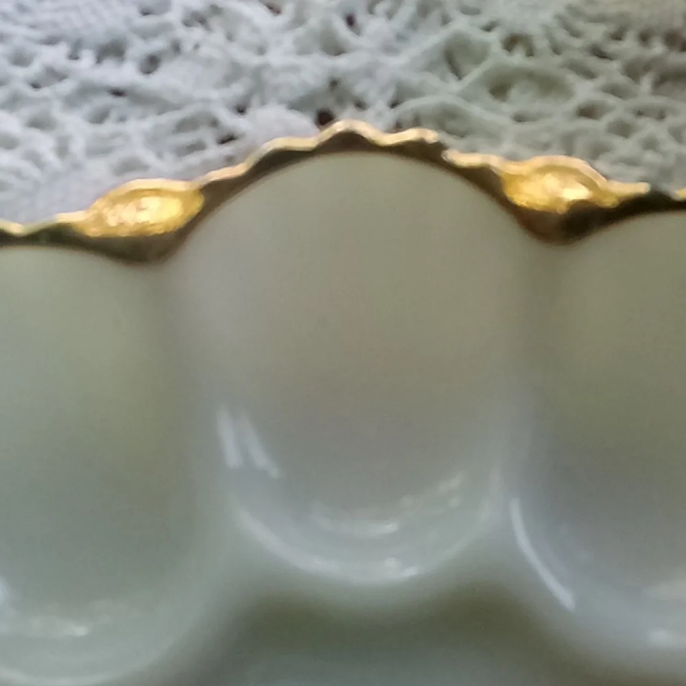 Vintage Anchor Hocking deviled eggs and relish dish. New condition.